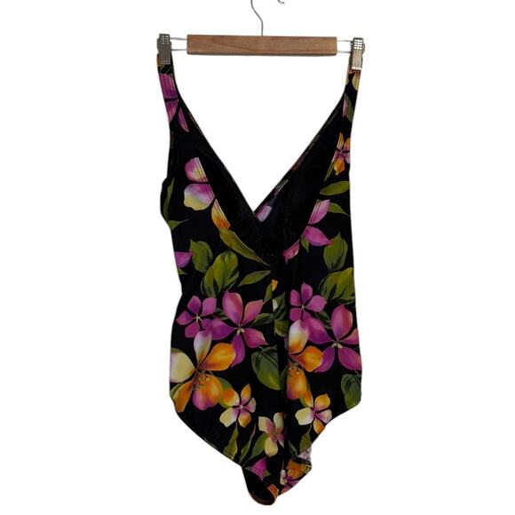 Not For Sale Miraclesuit Swimsuit Women 14 Black One Piece Stretch Vacation‎ - Picture 5 of 8